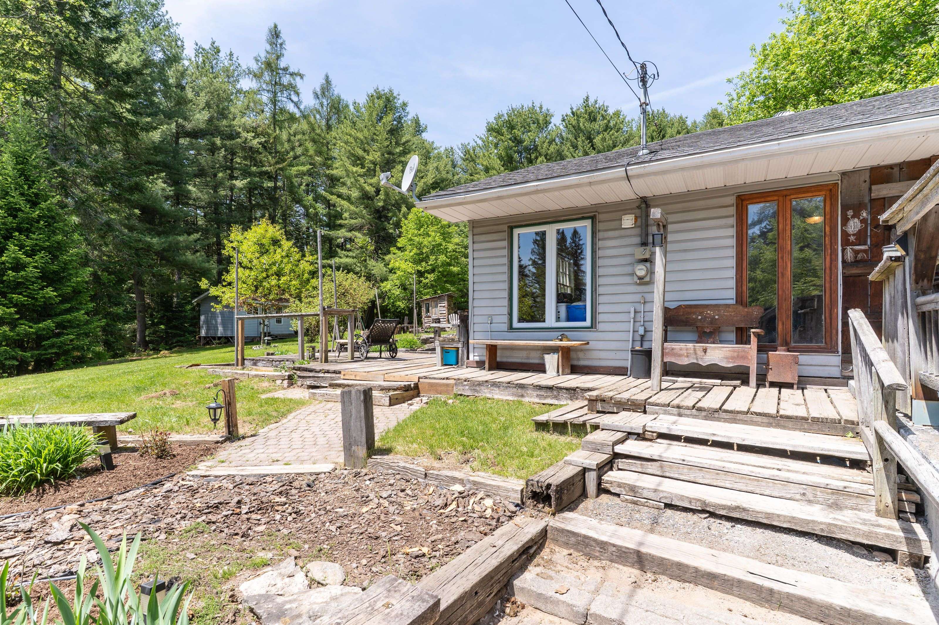 244 South Mary Lake RD, Huntsville, ON P0B 1L0