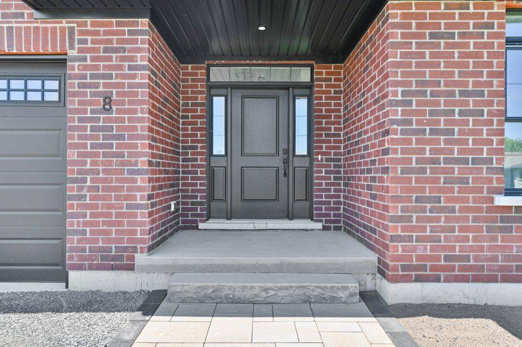 8 Dunmor ST, Stirling-rawdon, ON K0K 3E0