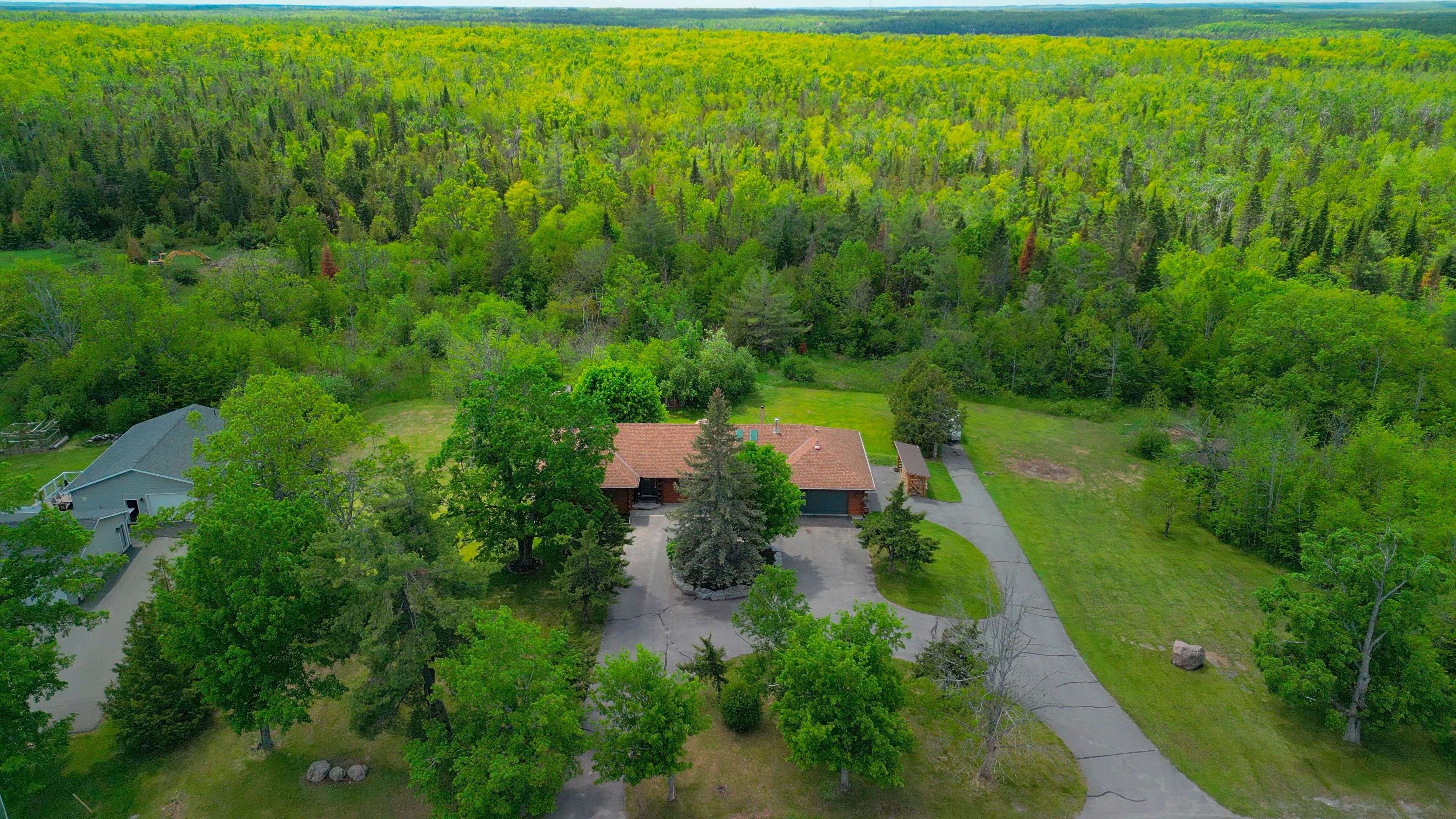 65 Laplantes RD, Trent Lakes, ON K0L 1J0