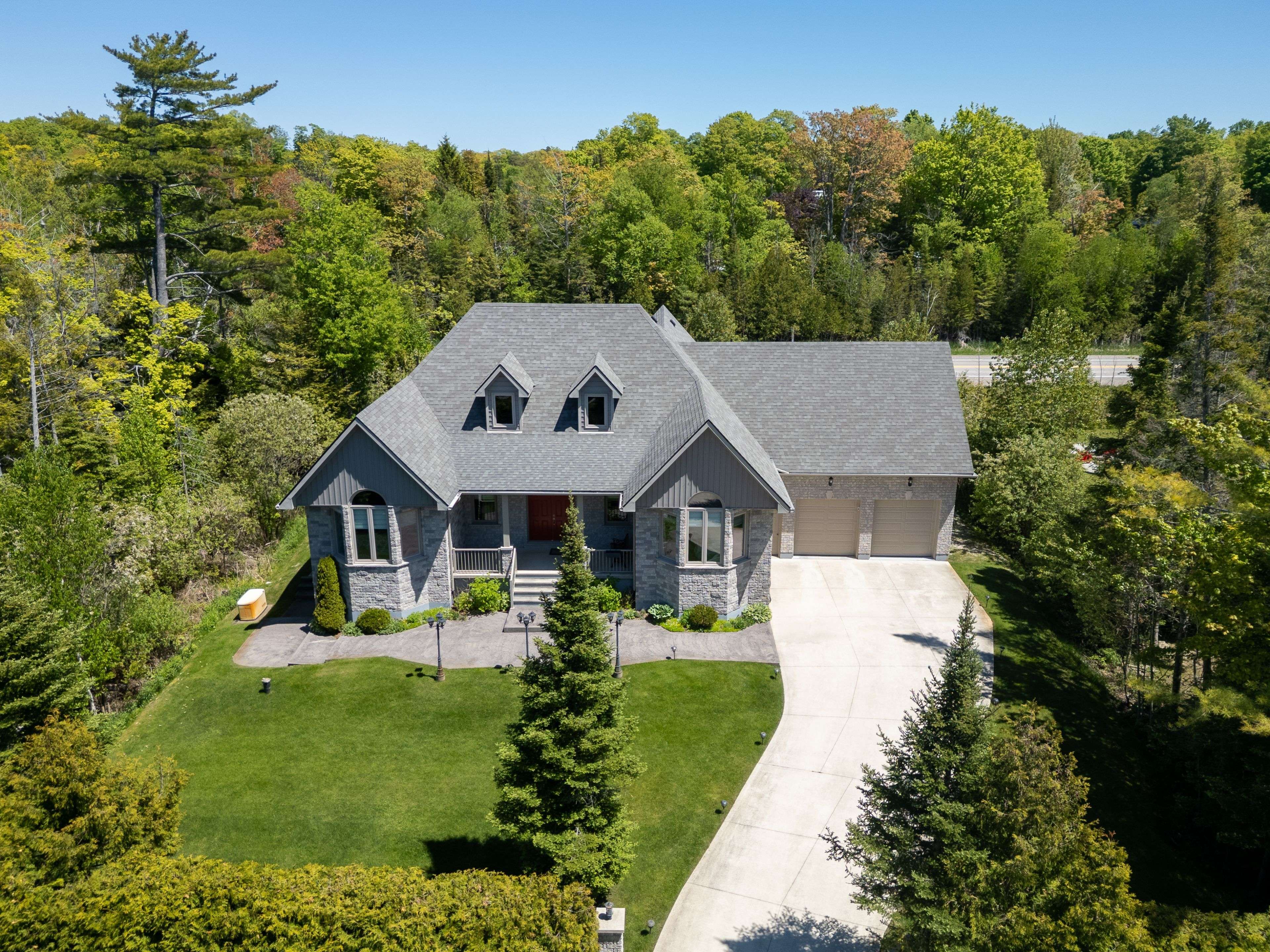 180 St. Edmunds CRES, South Bruce Peninsula, ON N0H 2G0