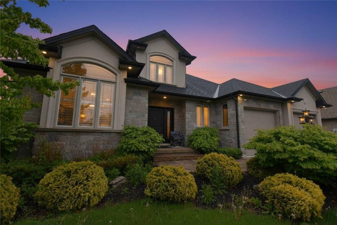 708 Winston RD, Grimsby, ON L3M 4E8