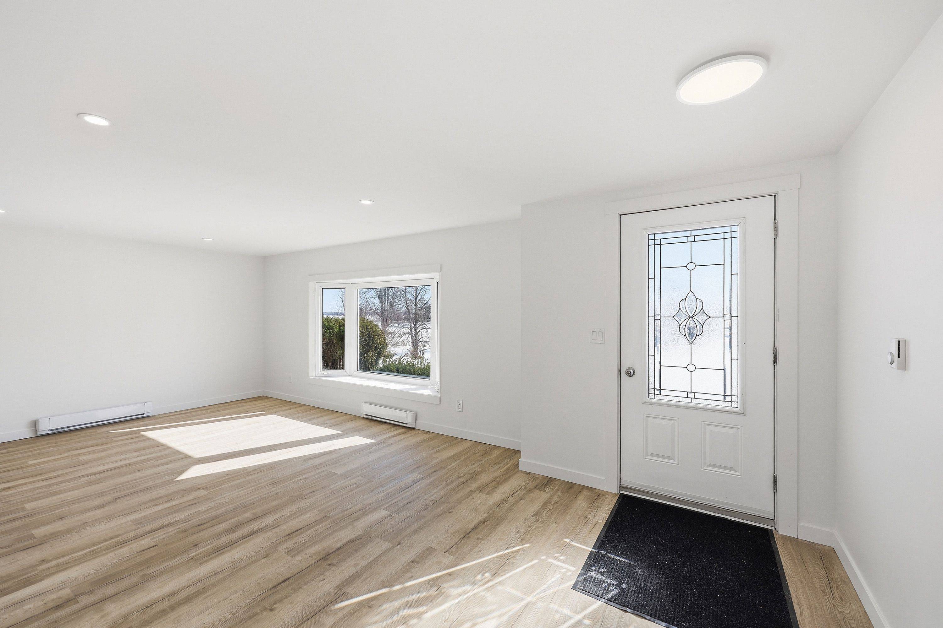 1162 Thousand Islands Pkwy, Front Of Yonge, ON K0E 1R0