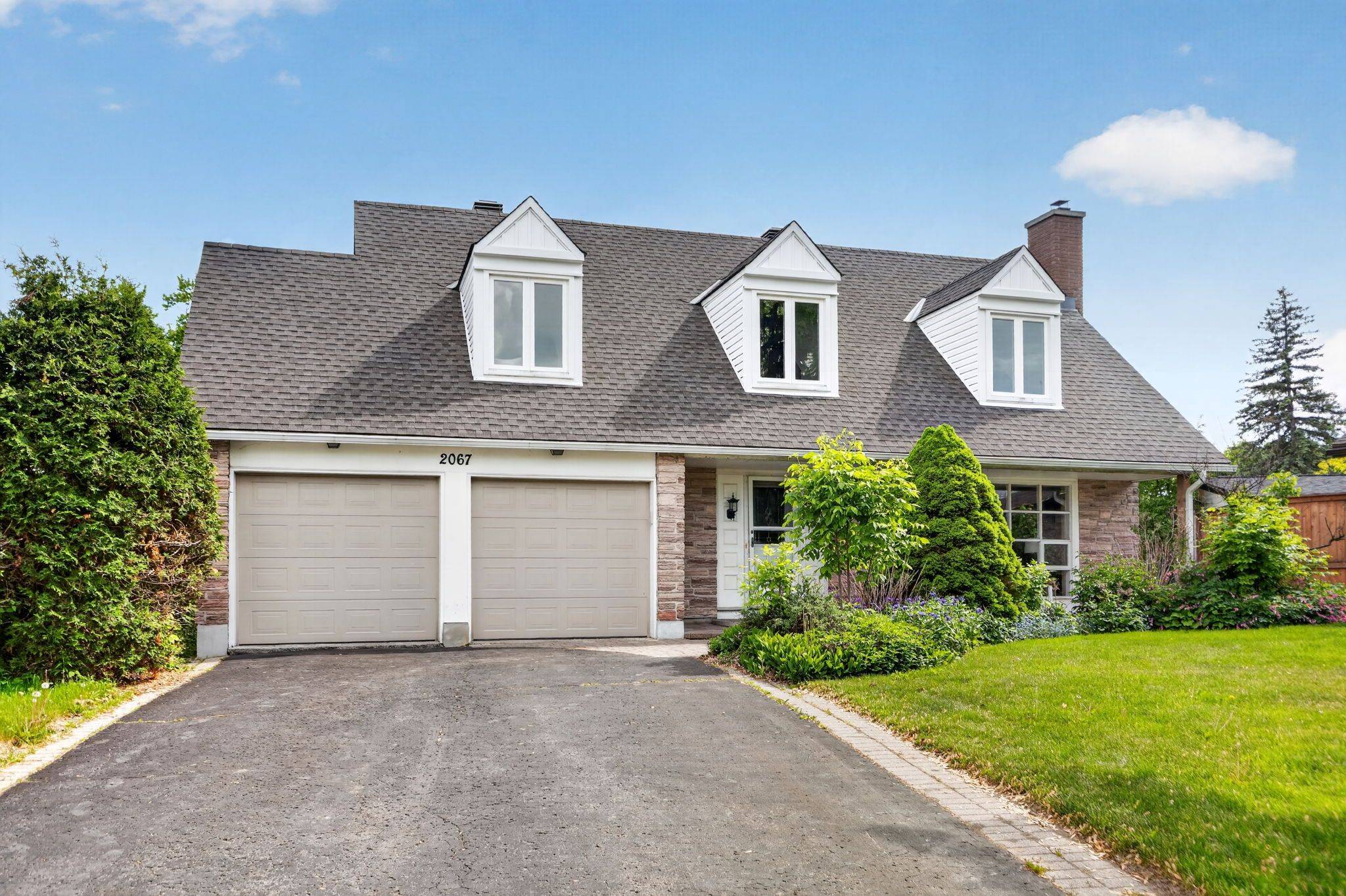 2067 Woodglen CRES, Beacon Hill North - South And Area, ON K1J 6G6