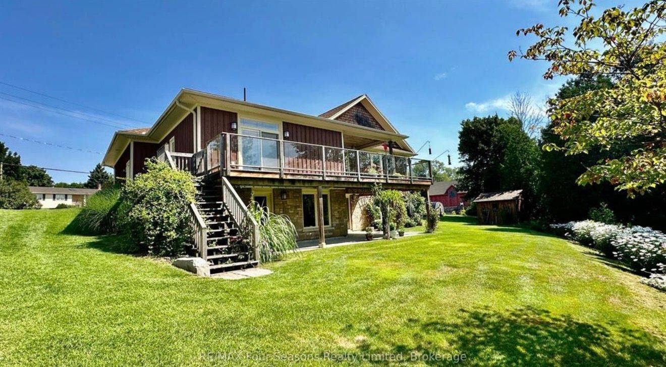 229 S Rankin ST, Saugeen Shores, ON N0H 2L0