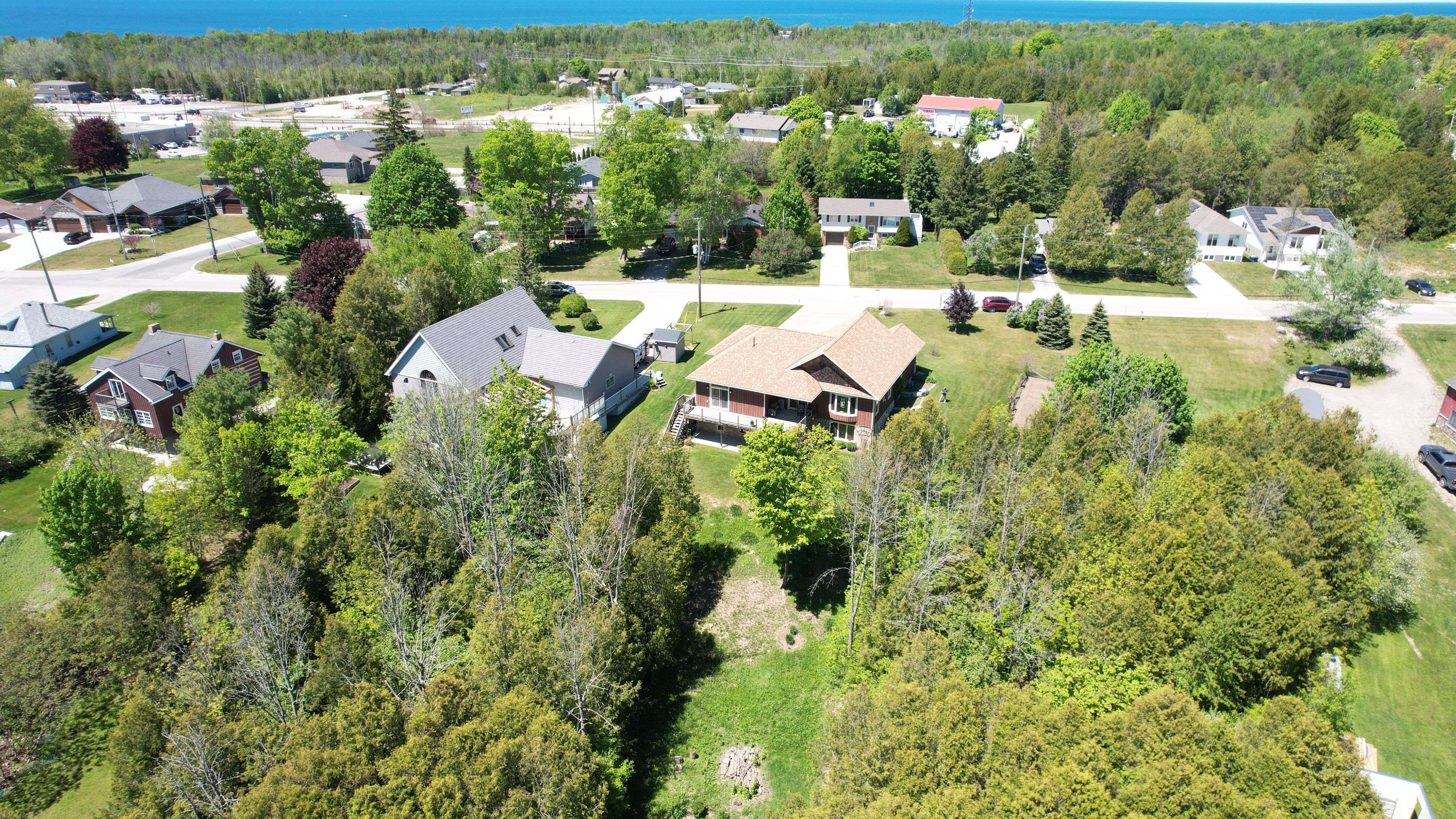 229 S Rankin ST, Saugeen Shores, ON N0H 2L0