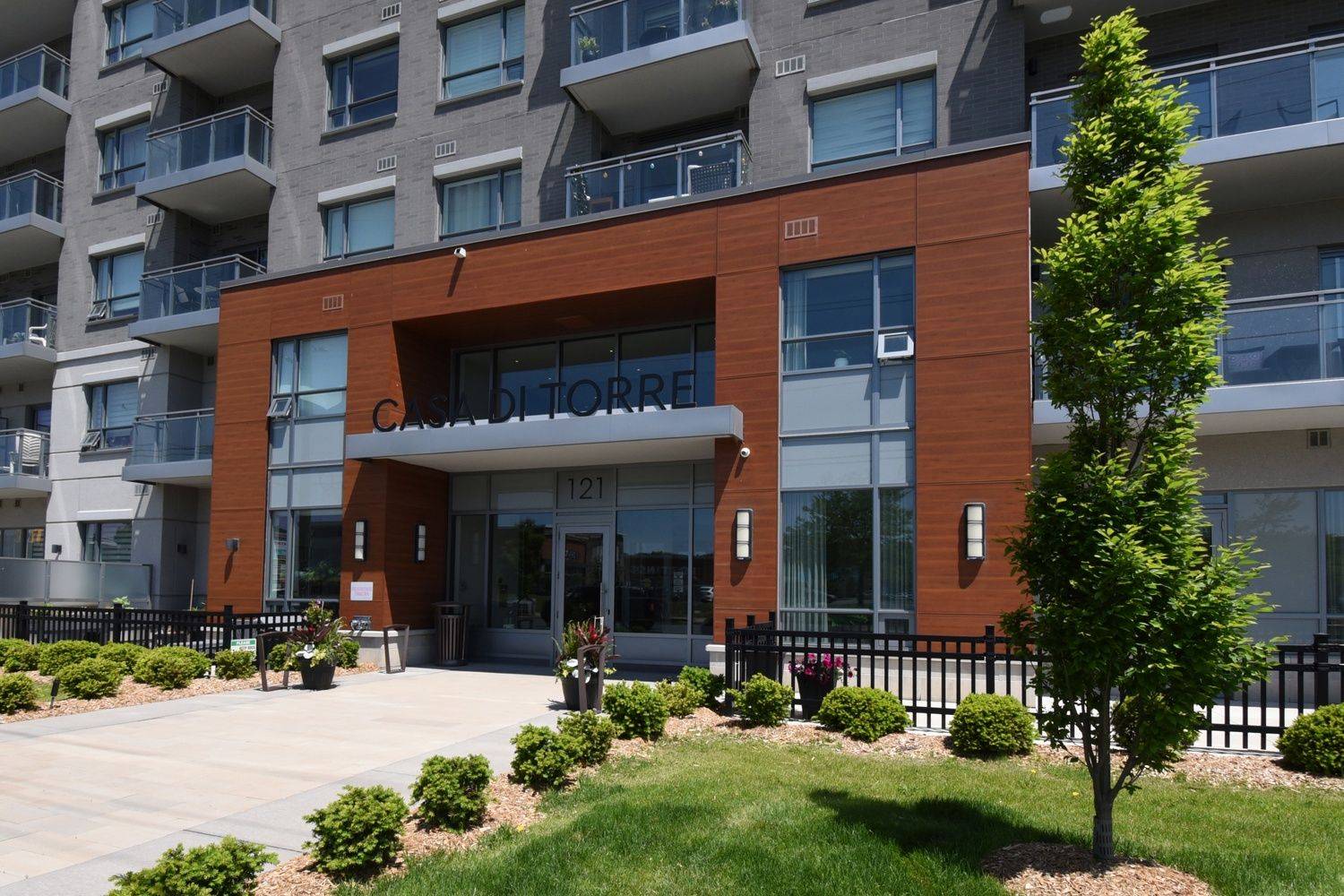 121 Highway 8 N/A #413, Hamilton, ON L8G 0A3