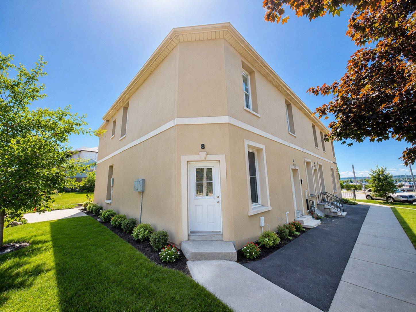 8 Brock ST, Hamilton, ON L8L 4L4