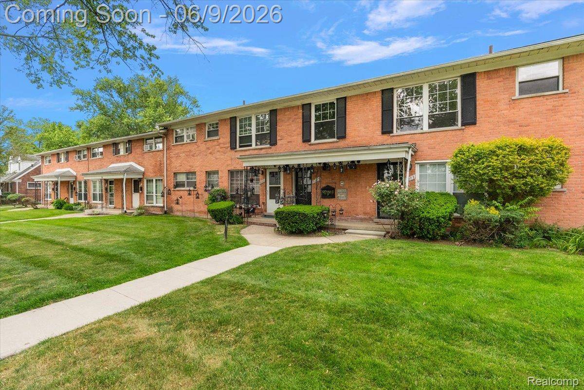 3211 Benjamin AVE #13, Royal Oak, MI 48073