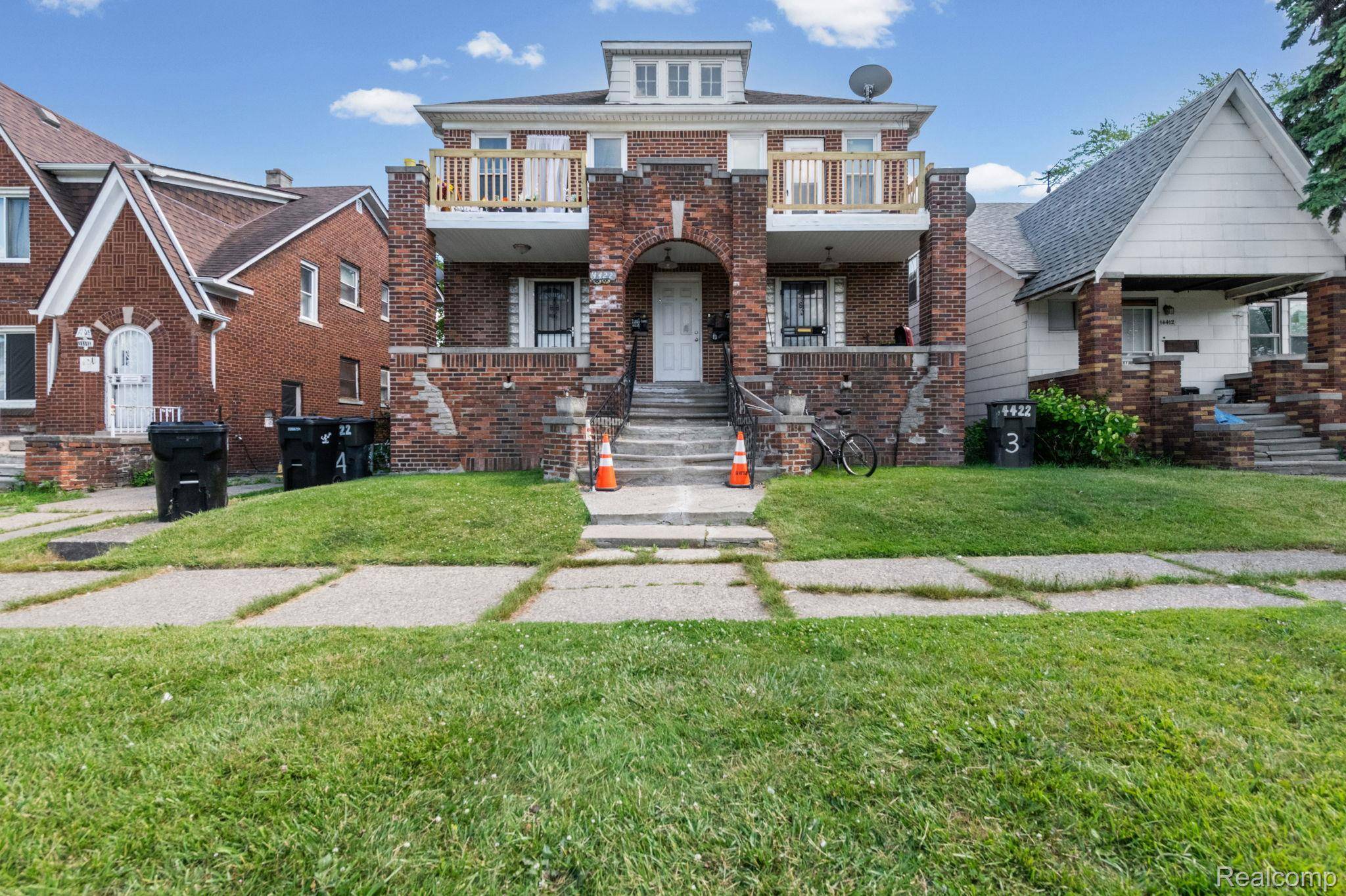 14422 Maddelein ST, Detroit, MI 48205