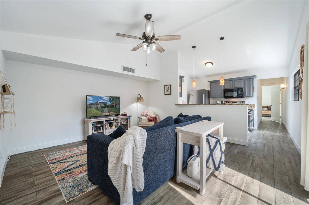 4410 Chapman Street, The Colony, TX 75056