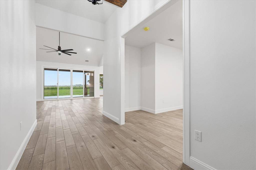 8803 Kassandra Drive, Sanger, TX 76266