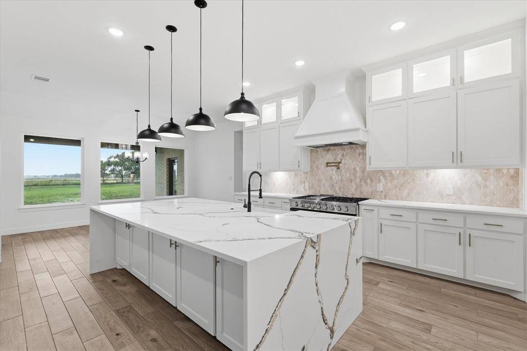 8803 Kassandra Drive, Sanger, TX 76266