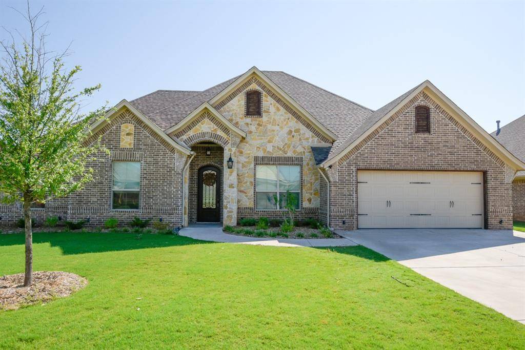 421 River Bank Lane, Granbury, TX 76049