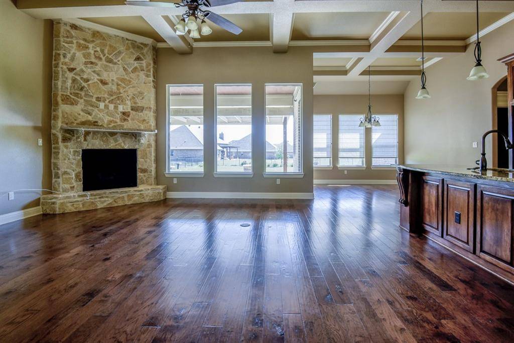 421 River Bank Lane, Granbury, TX 76049