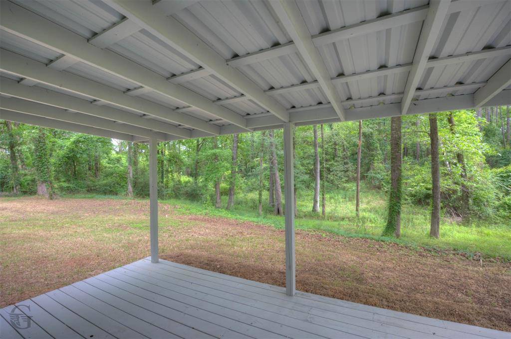 2130 Twin Lake Drive, Benton, LA 71006