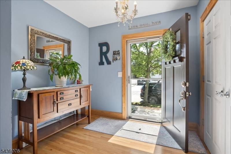 79 Franklin Pl, Totowa Boro, NJ 07512