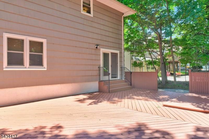 27 Shady Ter, Wayne Twp., NJ 07470