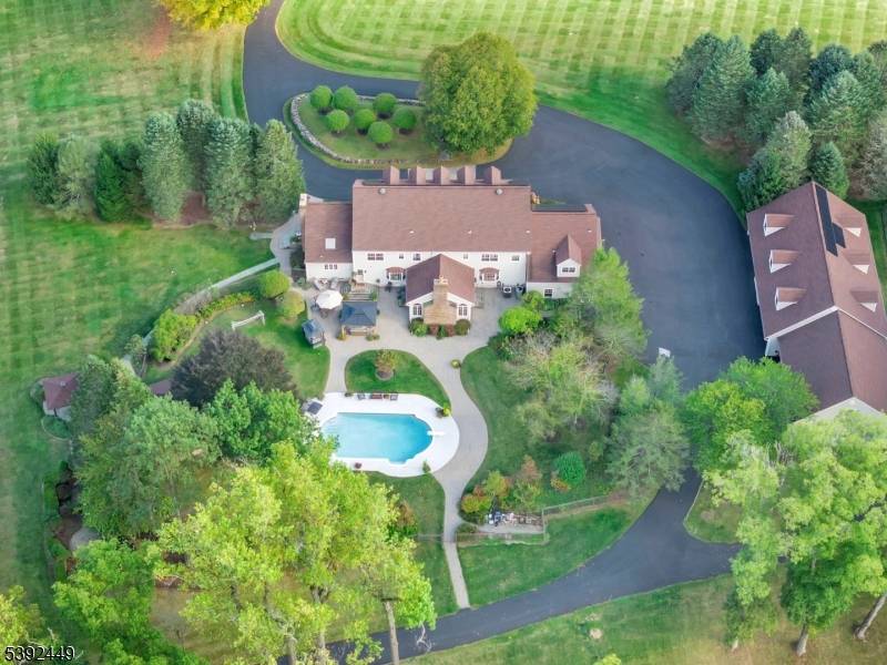 37 Pequest Rd, Green Twp., NJ 07821