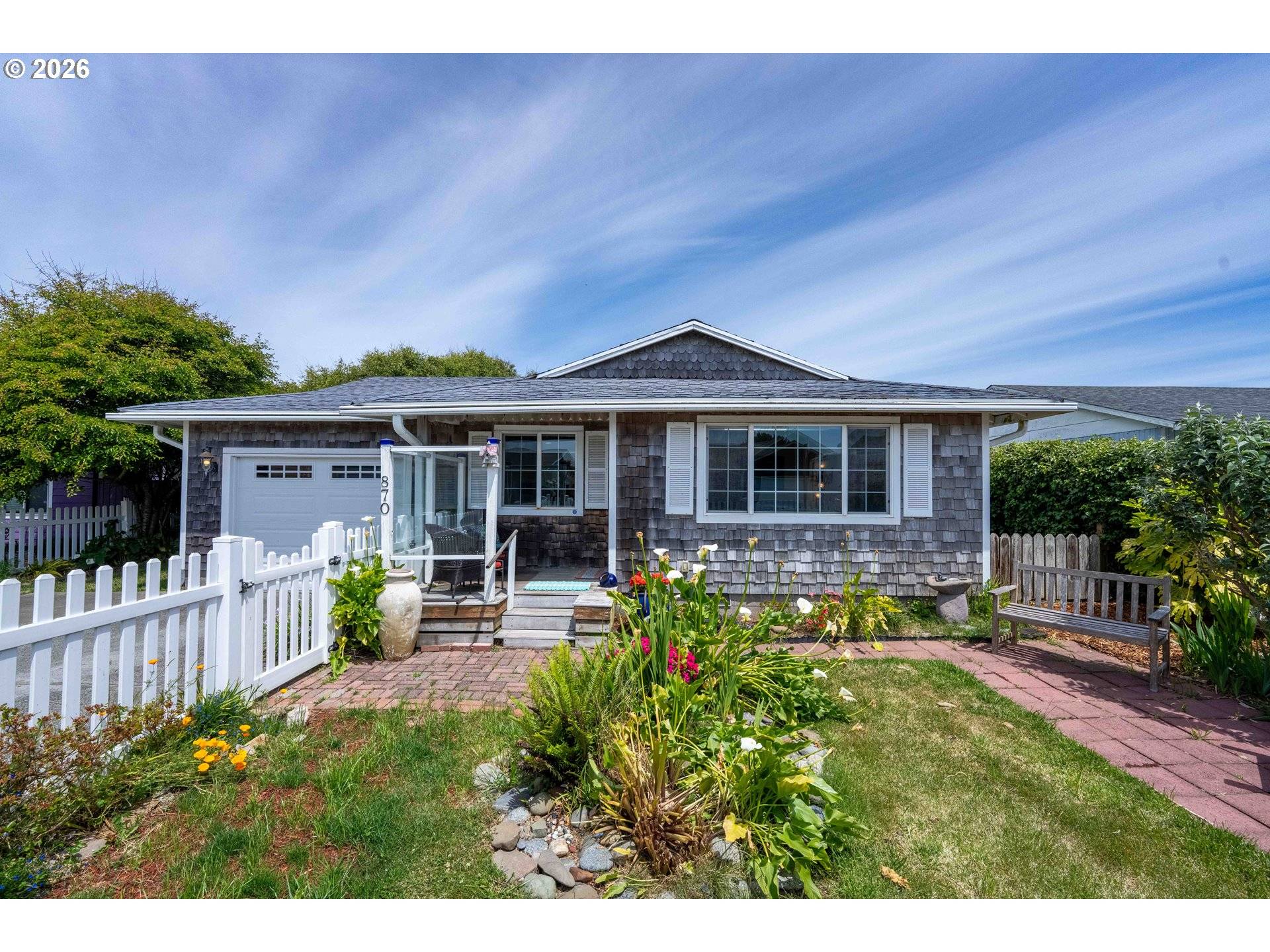 870 11TH ST SW, Bandon, OR 97411