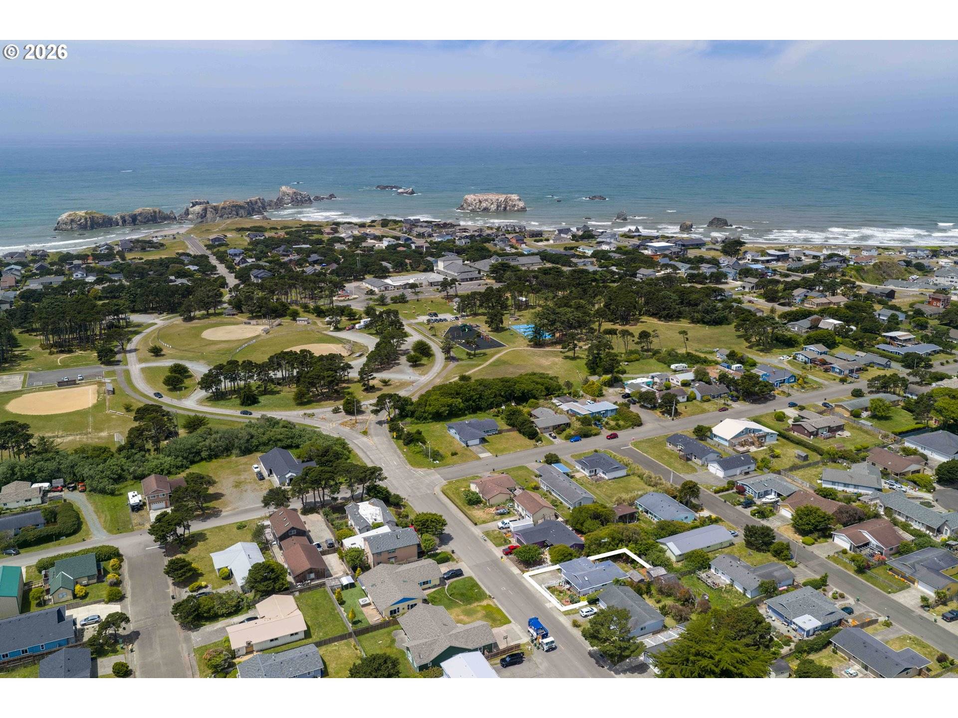 870 11TH ST SW, Bandon, OR 97411