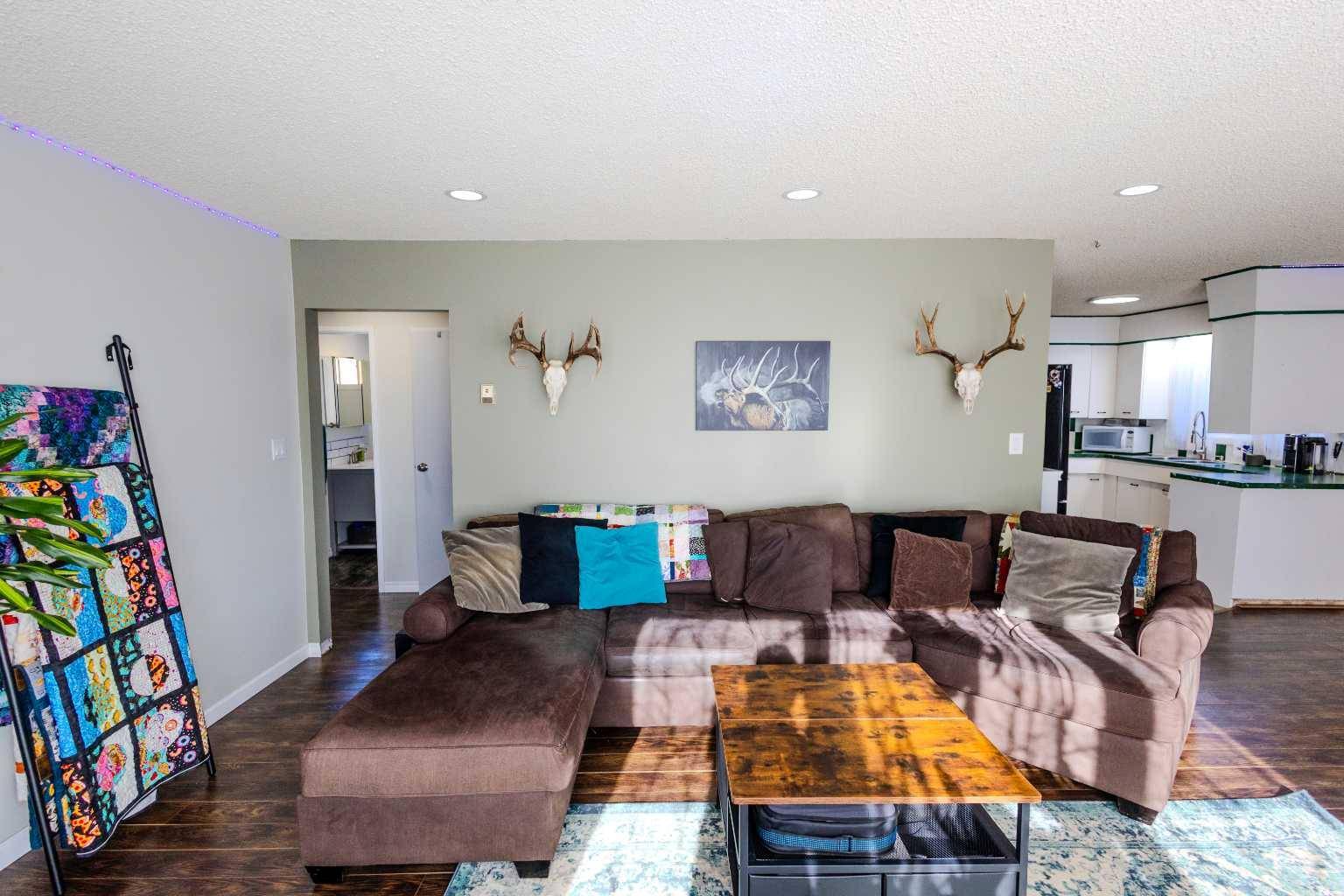 712 3 AVE NW, Slave Lake, AB T0G 2A1