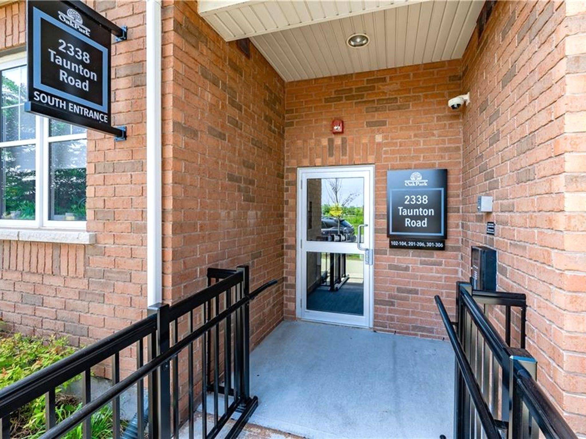 2338 Taunton RD #310, Oakville, ON L6H 0L3