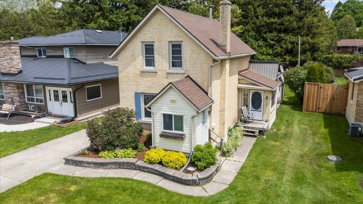 865 7th AVE, Hanover, ON N4N 2K3