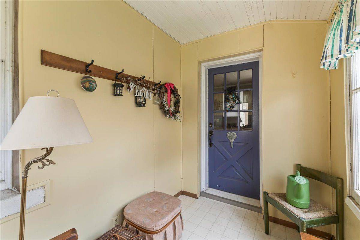 865 7th AVE, Hanover, ON N4N 2K3