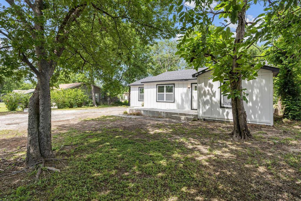 5512 Korth Street, Sansom Park, TX 76114