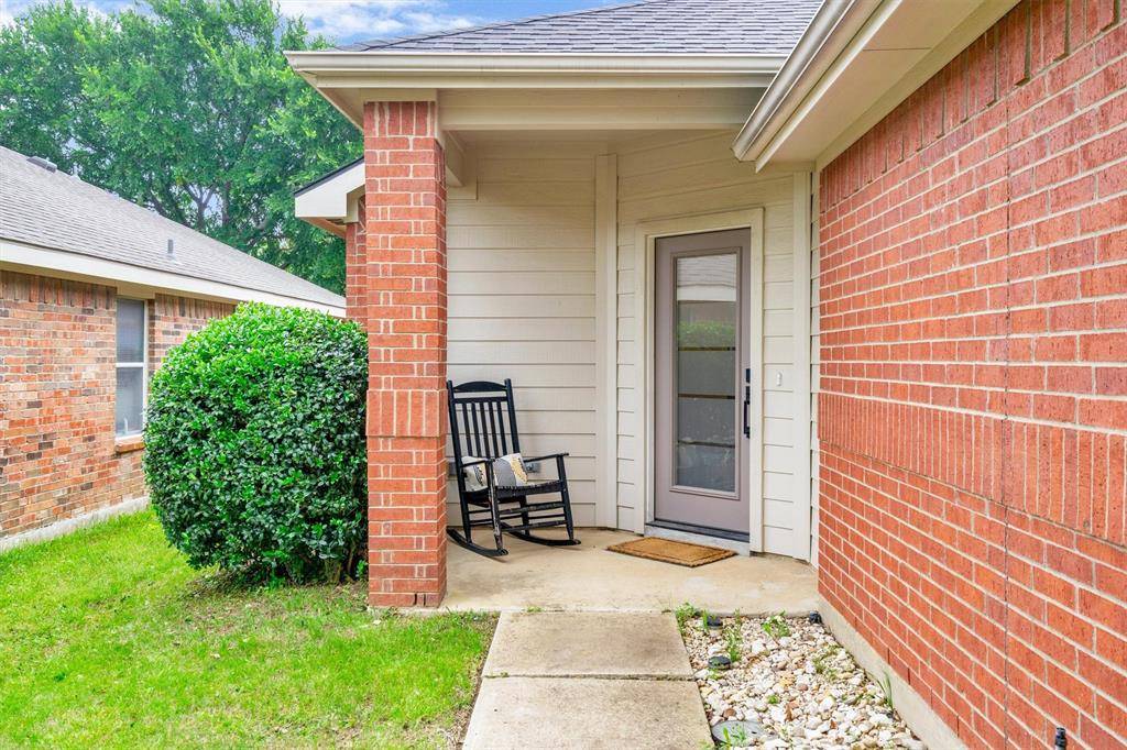 11828 Cottontail Drive, Fort Worth, TX 76244