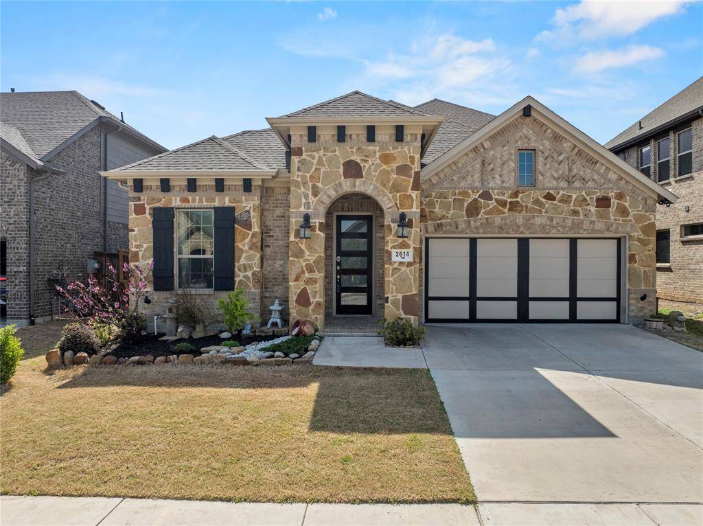 2614 High Bluff Drive, Mansfield, TX 76063