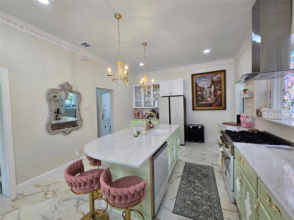 401 E Chestnut Street, Denison, TX 75021