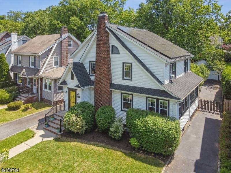 32 Rutgers St, Maplewood Twp., NJ 07040