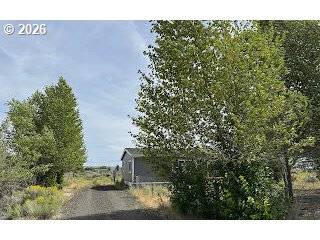 58282 MAPLE CIRCLE RD, Christmas Valley, OR 97641