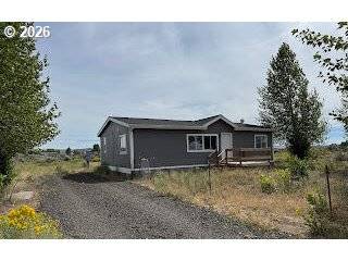 58282 MAPLE CIRCLE RD, Christmas Valley, OR 97641