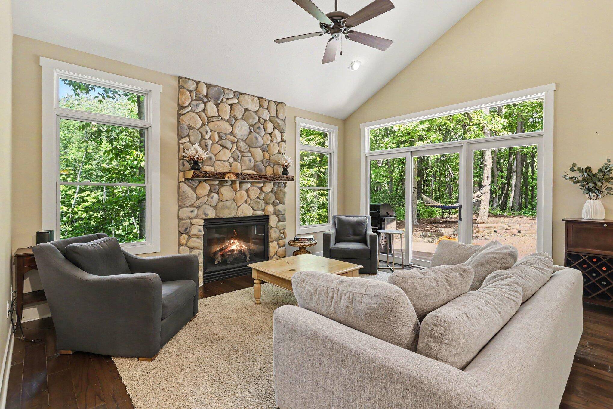 3411 Lake Chapin DR, Oronoko Twp, MI 49103
