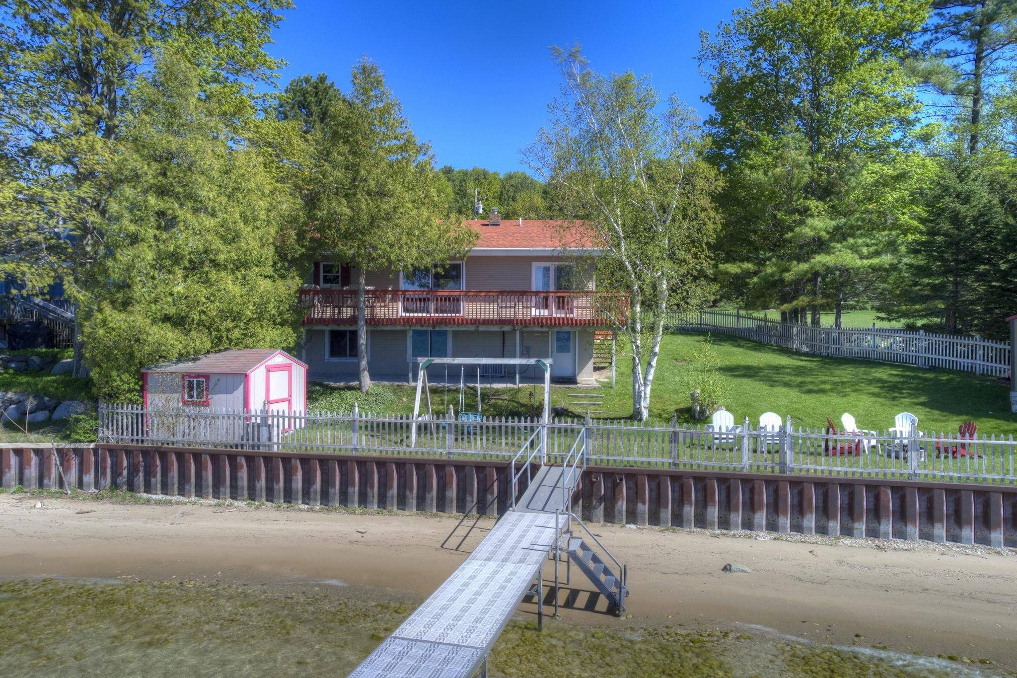 488 S Stony Point RD, Suttons Bay Twp, MI 49682