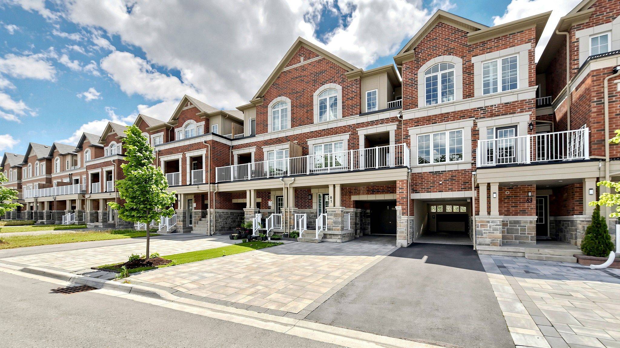 81 Ness DR, Richmond Hill, ON L4S 0K8