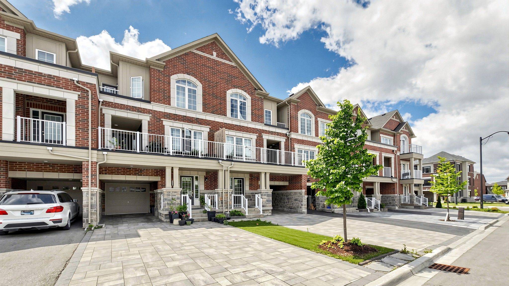 81 Ness DR, Richmond Hill, ON L4S 0K8