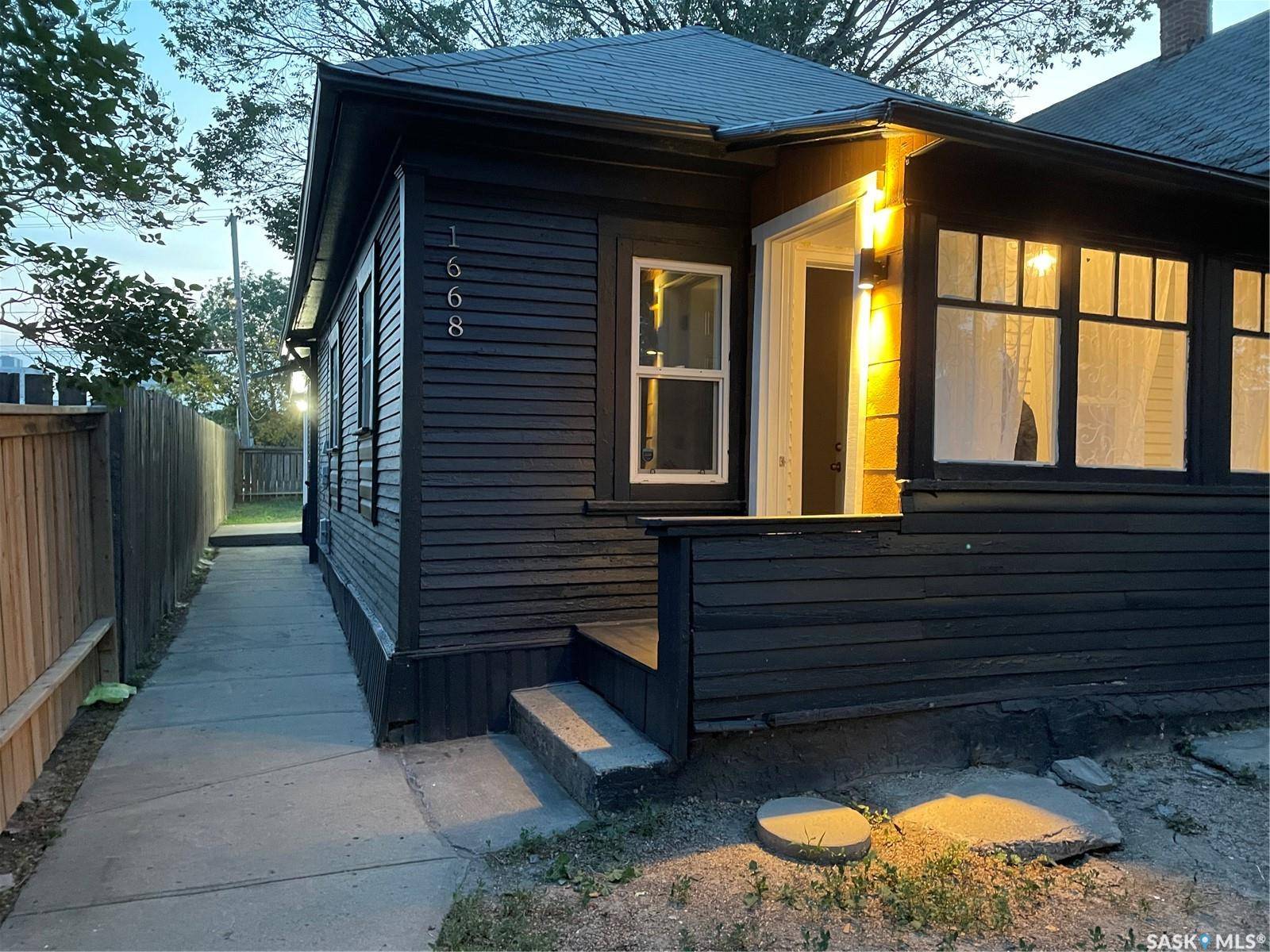 1668 Ottawa STREET, Regina, SK S4P 1N9