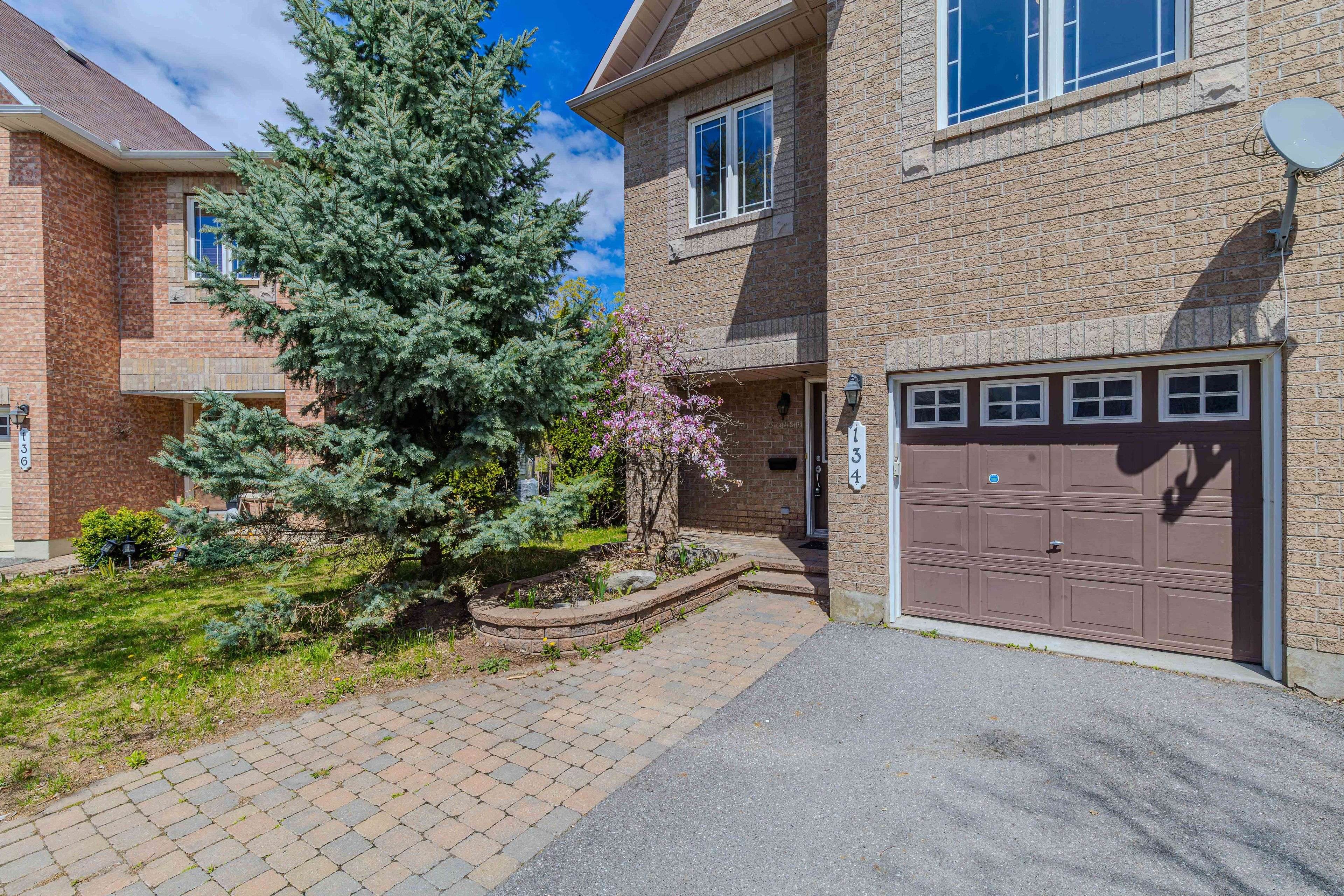 134 Tacom CIR, Barrhaven, ON K2G 4R1