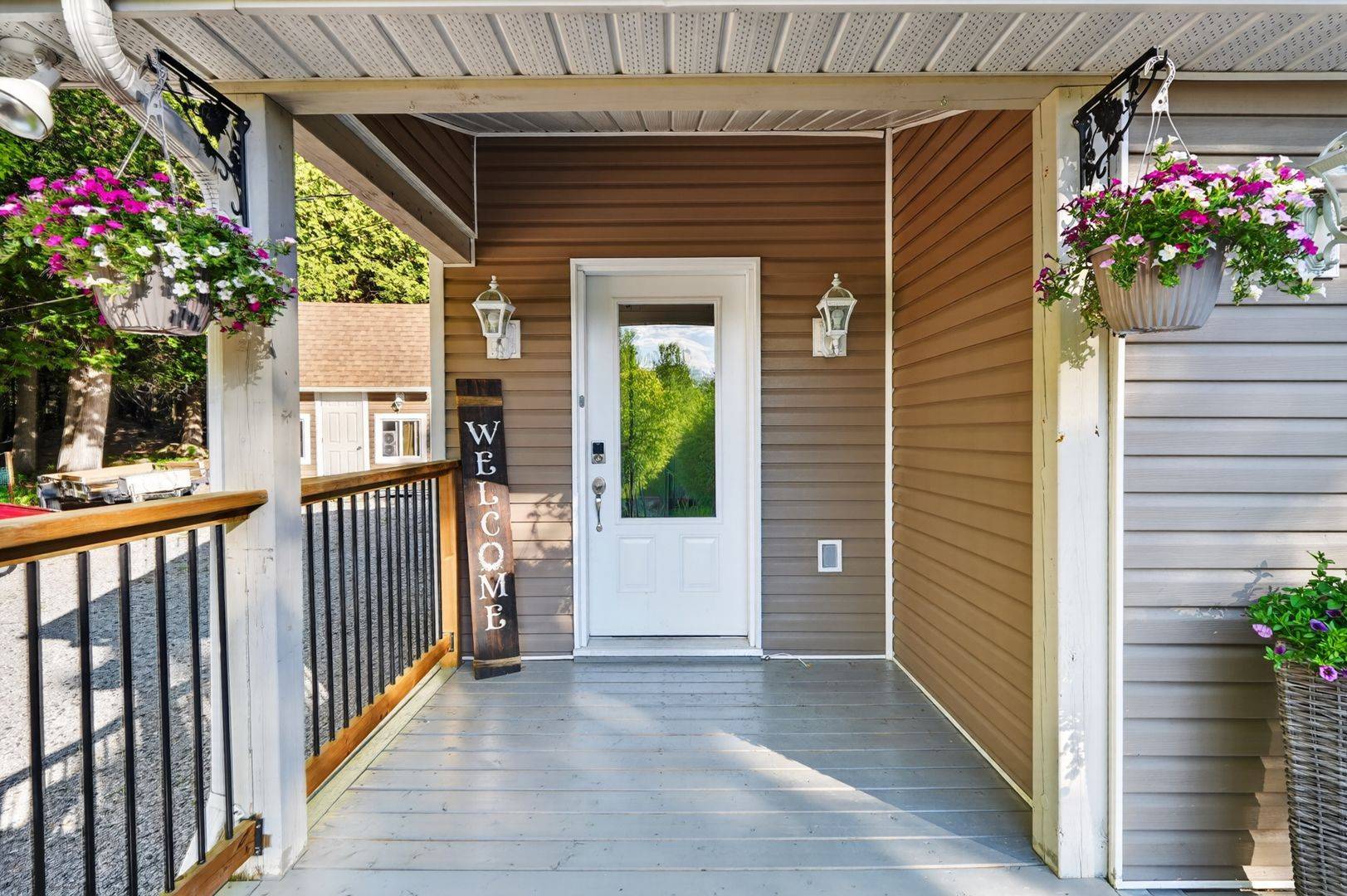 1086 Providence DR, Algonquin Highlands, ON K0M 1S0