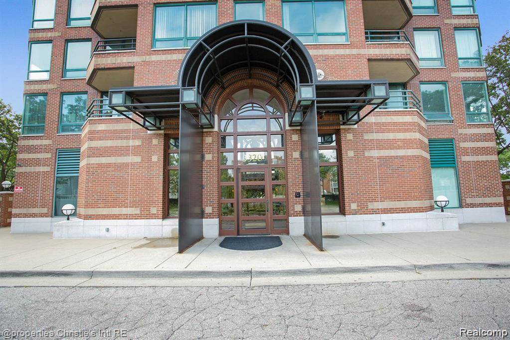 3320 Spinnaker LN #3A, Detroit, MI 48207