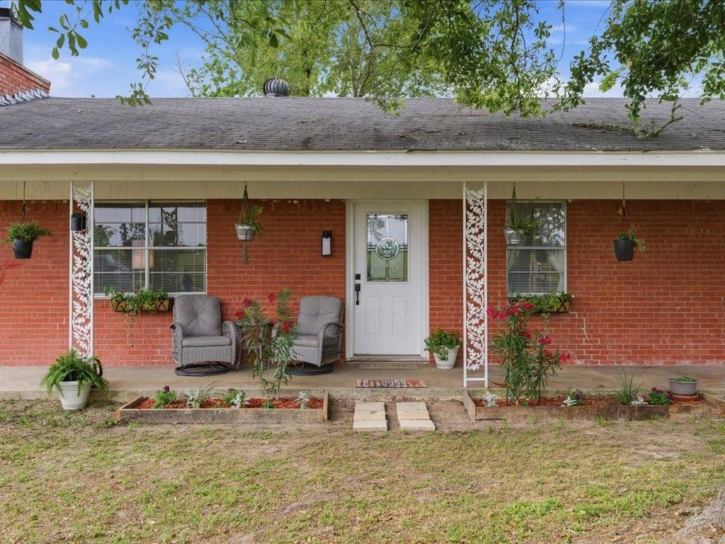 1085 Dukes Road, Kennard, TX 75847