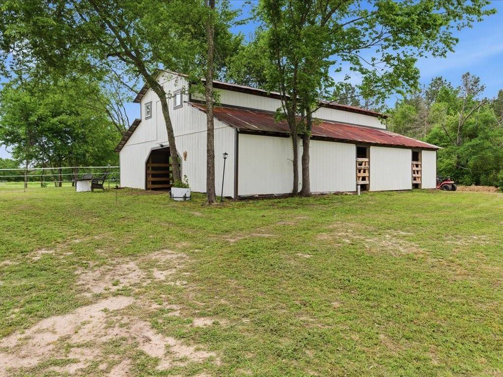 1085 Dukes Road, Kennard, TX 75847