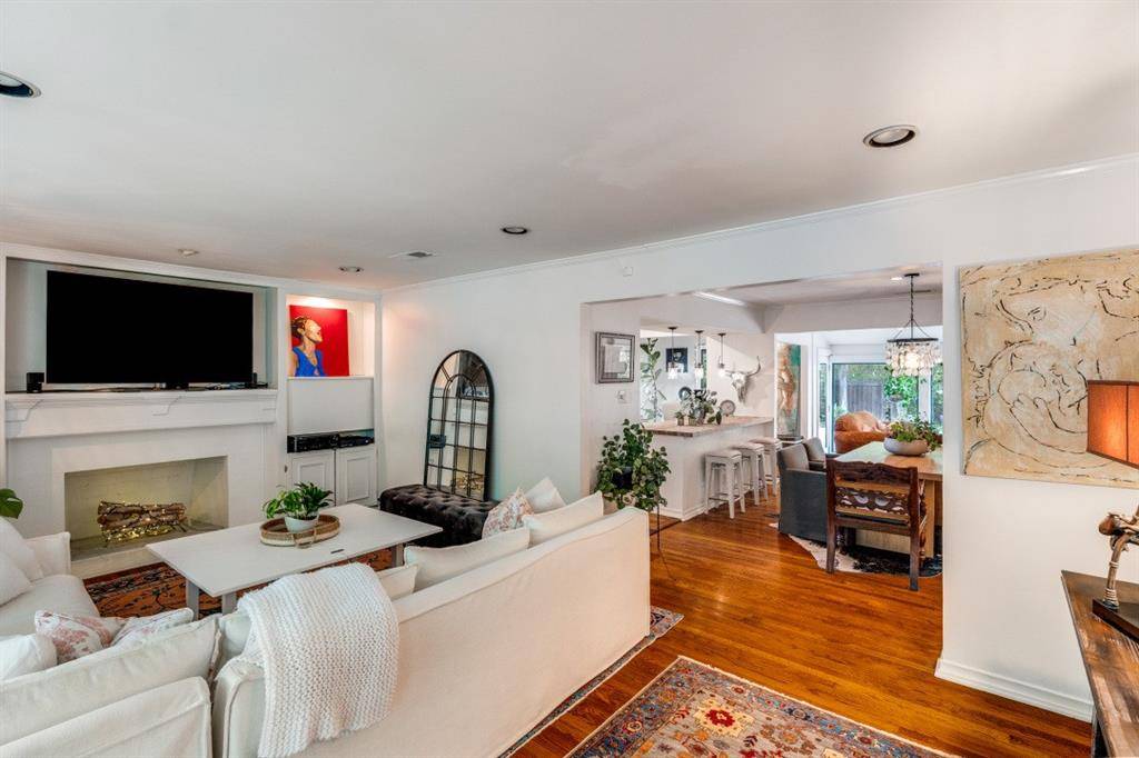 5305 Nakoma, Dallas, TX 75209