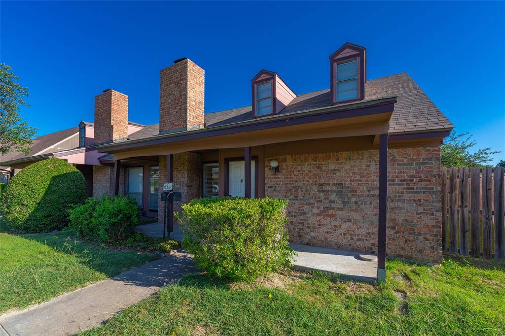 625 Woodhaven Place, Richardson, TX 75081
