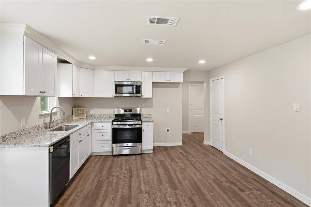 1616 Cleveland Street, Greenville, TX 75401