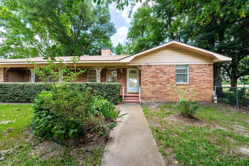 2715 FM 857, Grand Saline, TX 75140