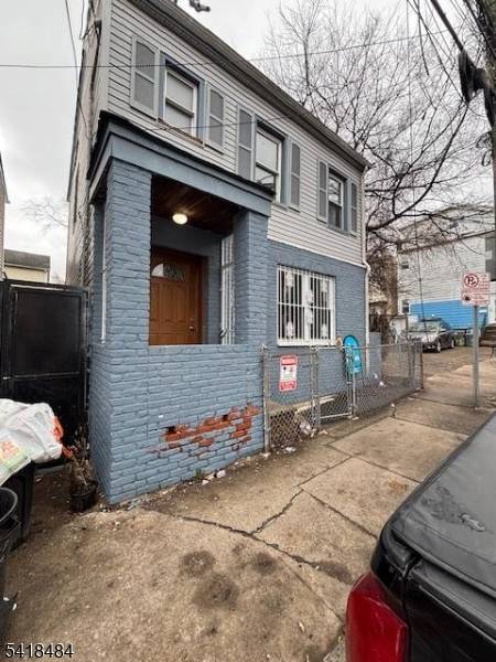10 Mary St, Paterson City, NJ 07503